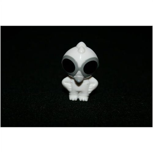 Power Gogo's Crazy Bones Series 1 - #68 - Fujichik (White)