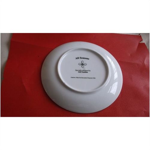 PLATE DESIGNED BY GILL TOMBLIN 6 1/4" (15/02) # #