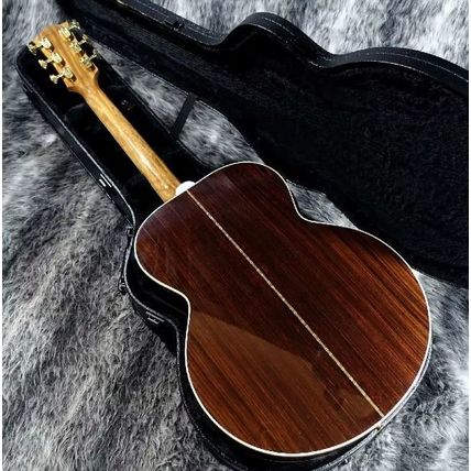 Guitare Acoustique Standard SJ 200