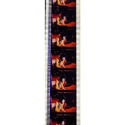 Jimi Hendrex. Pk MTP - b048v . 1 STRIP OF 5 - 35MM FILM CELLS. A very rare strip