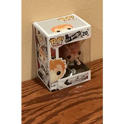 Funko Pop! Rocks: Sex Pistols - Johnny Rotten #20 Figure (Box & Protector)