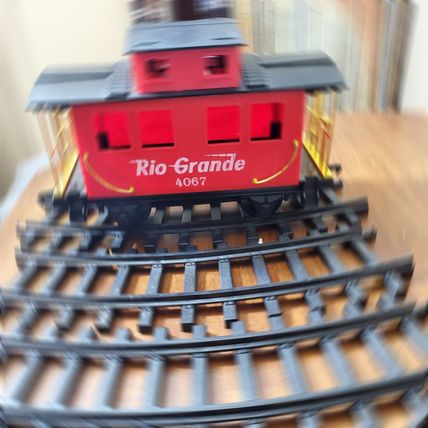 G-Scale Rio Grande Caboose #4067 & six (6) Track Lengths by Scientific Toys Ltd.
