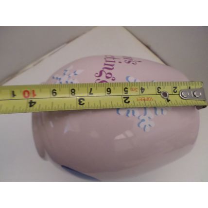 Disney - Churchill - Seasons Greetings - Eeyore - Pink - Barrel Tea/Coffee Mug
