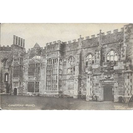 COWDRAY RUINS - Midhurst - Sussex - Original Postcard (HCAR)