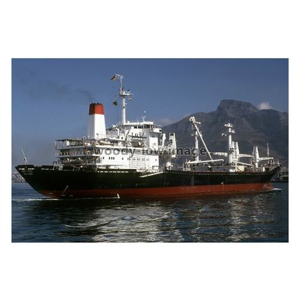 mc5417 - German Cargo Ship - Santa Rita , built 1975 - photograph 6x4