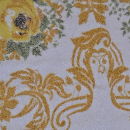 Vintage FLORAL BATH TOWEL Yellow Flowers Cannon? 43" x 24 1/2"