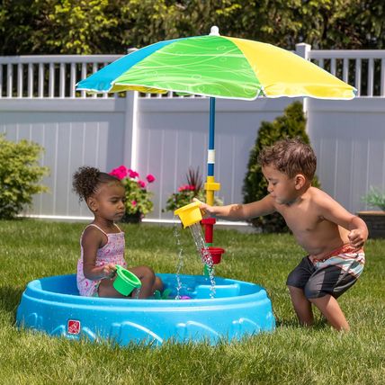 Step2 Play & Shade Pool, Kids Activity Pool with Umbrella, Summer Outdoor Toys,