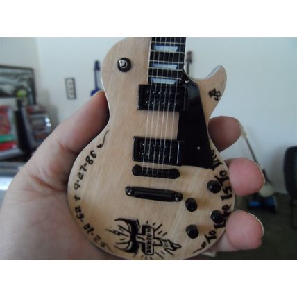 JAMES HETFIELD-Cliff Burton Tribute 1:4 Scale Replica Guitar ~New~