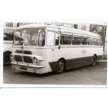 Black & White Photograph of Maidstone & District Motor Services Ltd. - 395 DKK
