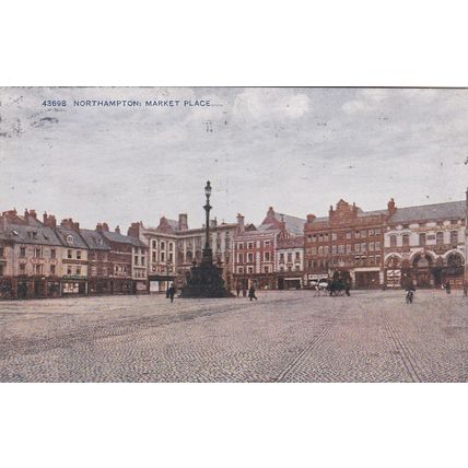B897 NORTHAMPTON MARKET PLACE . PRINTED POSTCARD