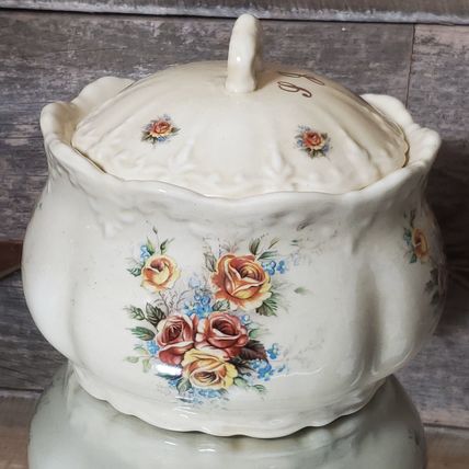 Ratauds, Covered Vegetable Serving Dish - 1960's England - Vanilla White w/Rose