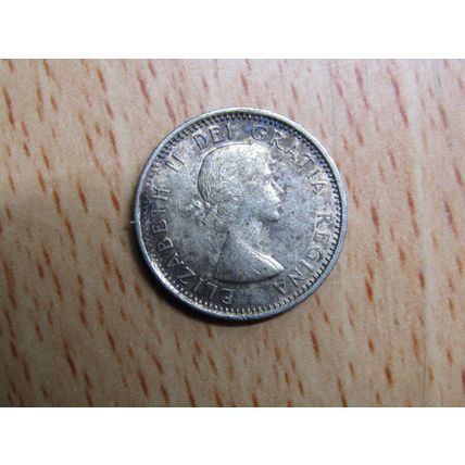 1953 Queen Elizabeth ll 10 Cents Canada Coin