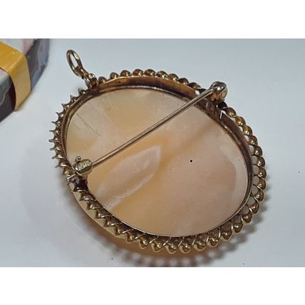 Antique Corkscrew Framed Carved Oval Cameo 10Kt Yellow Gold Brooch/Pendant#20508