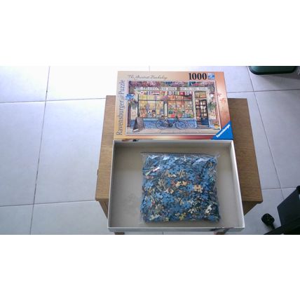 THE GREATEST BOOKSHOP by Garry Walton Jigsaw Puzzle (1000 Piece) 2018