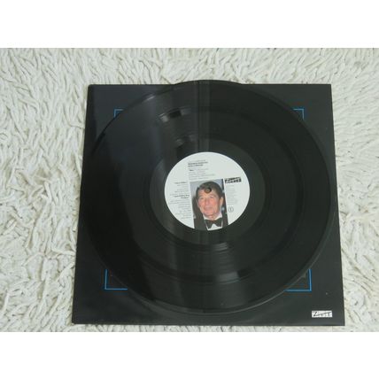 FRANKIE GOES TO HOLLYWOOD, TWO TRIBES 12" VINYL SINGLE.