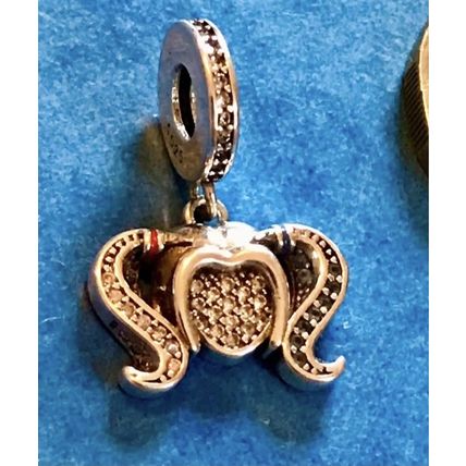 Genuine 925 Harley Quinn charm for Pandora bracelet comes in a cute velvet pouch