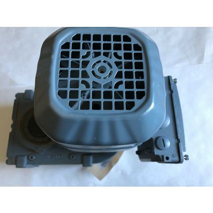 NEW SEW EURODRIVE FA47 DRS71S4BE05 AC GEARMOTOR. INVERTER DUTY,SJ