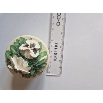VINTAGE PANSY SOAPSTONE TRINCKET BOX 5.5CM