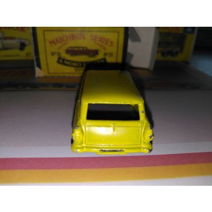 Matchbox - No31 Ford Station Wagon - Replica/Copy box