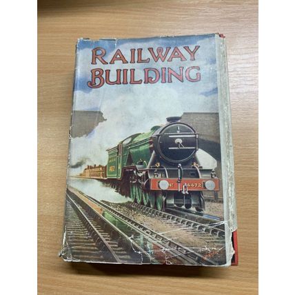 c1920s 1ST EDITION CECIL J ALLEN "RAILWAY BUILDING" TRAINS ILLUSTRATED BOOK (P4)