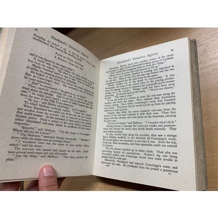 1926 "THE BOY'S BUDGET" FICTION LARGE ILLUSTRATED HARDBACK BOOK (P4)