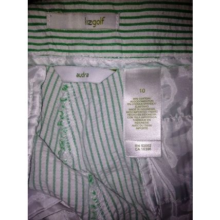 Liz Golf Finely Striped Green and White Women Shorts Size 10 Knee Length Comfort