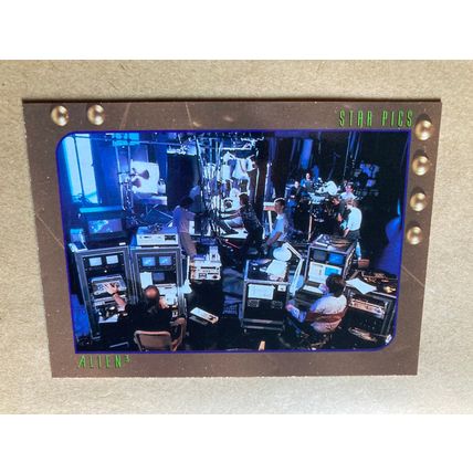 Alien3 Base trading card # 51 Laser Disc Composite (A) 1992 Star Pics Dark Horse
