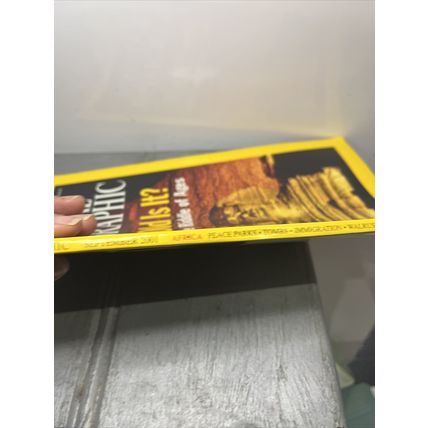 National Geographic Magazine September 2001 How Old is it? - Vintage Collectable