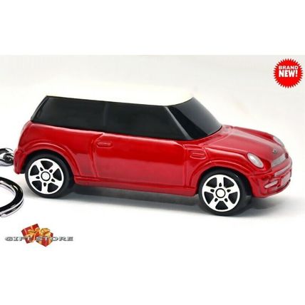 RARE KEYCHAIN RED WHITE MINI COOPER TINTED WINDOWS NEW CUSTOM Ltd GREAT GIFT