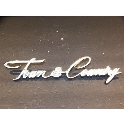 1969 - 1978 CHRYSLER TOWN & COUNTRY EMBLEM OEM #2902894 70 71 72 73 74 75 76 77