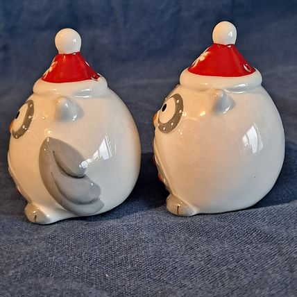 3 Christmas Nauvoo House OWL BOWLS & SALT PEPPER Shaker Set Cereal Dishes Cerami