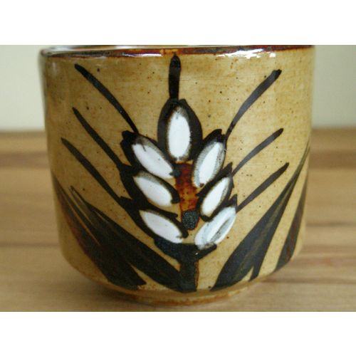 Stoneware Hand Decorated Tan Glaze Pot