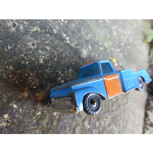 Husky Ford F350 Truck (repainted)