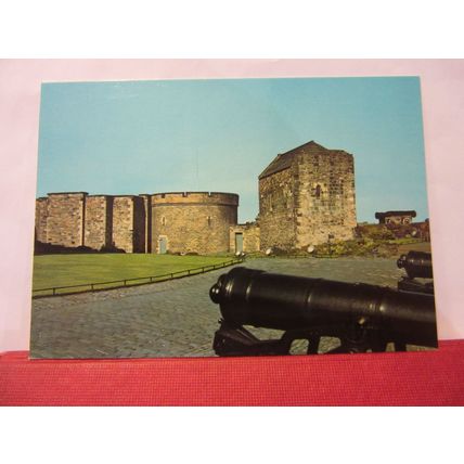 CHAPEL AND 'MONS MEG' cannon , EDINBURGH CASTLE, SCOTLAND. unused postcard (a) #