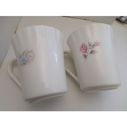 2 - Flora Design - Fine Bone China - Mugs/Cups/Beakers - Black Crown Mark