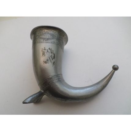 Pewter - Model Viking Horn - Vase/Condiment dish - Table Ornament