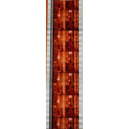 Pk GEB - Z - MIX - A 021u . 1 STRIP OF 5 - 35MM FILM CELLS. ( S )