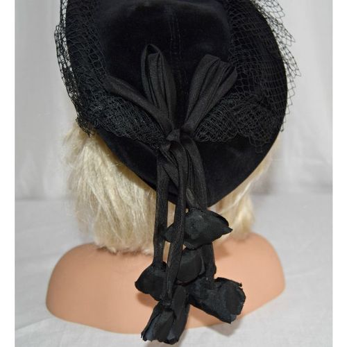Womens Vintage 1940 Black Pill Box Hat