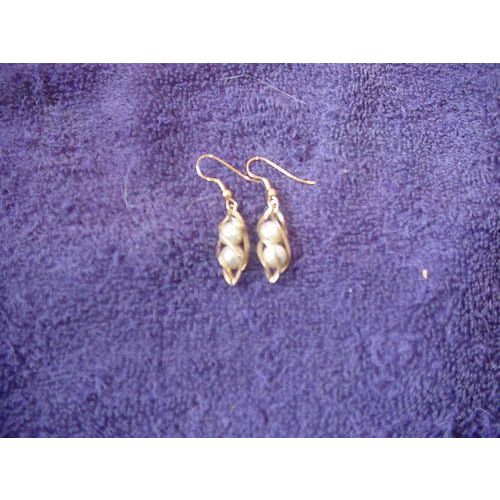 Beautiful Pair of Faux Pearl Pierced Earrings