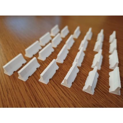 OO / HO '6ft' Concrete Blocks / Barriers. 1:76 Scale Model Railway, pack of 24