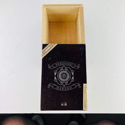 PERDOMO HABANO MADURO PRESIDENTE Empty Cigar Box Stash Slide Top