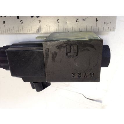 DAIKIN KS0-G02-2BA-30-CLE SOLENOID CONTROLLED VALVE,100 VAC 33 BY 12,FJ