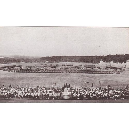 The Grand Finale Aldershot Tattoo Military Postcard (MO367)