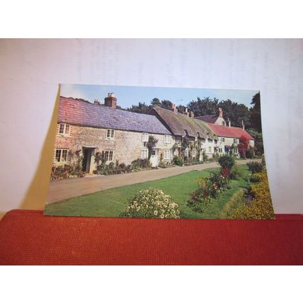 WINKLE STREET, CALBOURNE, ISLE OF WIGHT unused postcard by Plastichrome/nigh =