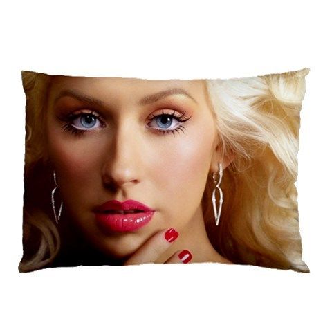 Christina Aguilera Pillow Case [29399437]