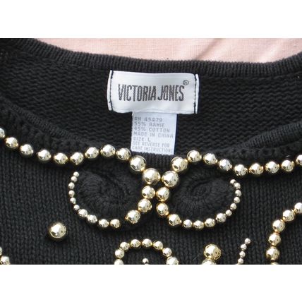 Womens Victoria Jones Black Sweater L Large Gold Beading Ugly Interesting Heavy