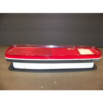 1973 - 1979 FORD TRUCK BRONCO LH TAILLIGHT OEM #E4UB-13405-AA 74 75 76 77 78