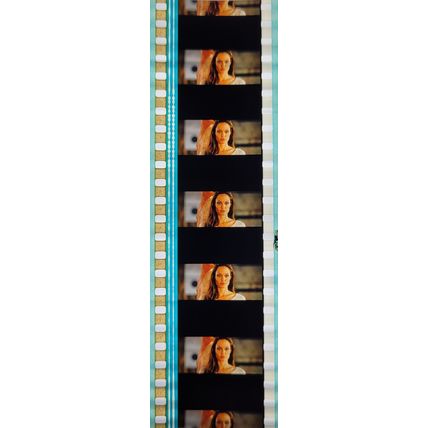 Pk GEB - i - MIX - d091M . 1 STRIP OF 5 - 35MM FILM CELLS. ( WANTED )