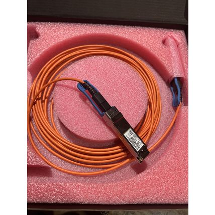 QSFP-H40G-AOC7M (10-2930-01) CISCO 40GBASE ACTIVE OPTICAL CABLE, 7M