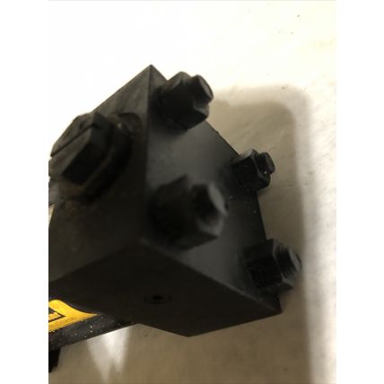 NEW HYDRAULIC VALVE PARKER 01.50 CFP2HLT14AC 2.000 CYLINDER,FF